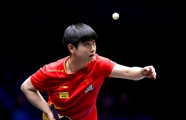 战胜了何卓, AA, 位球员将继