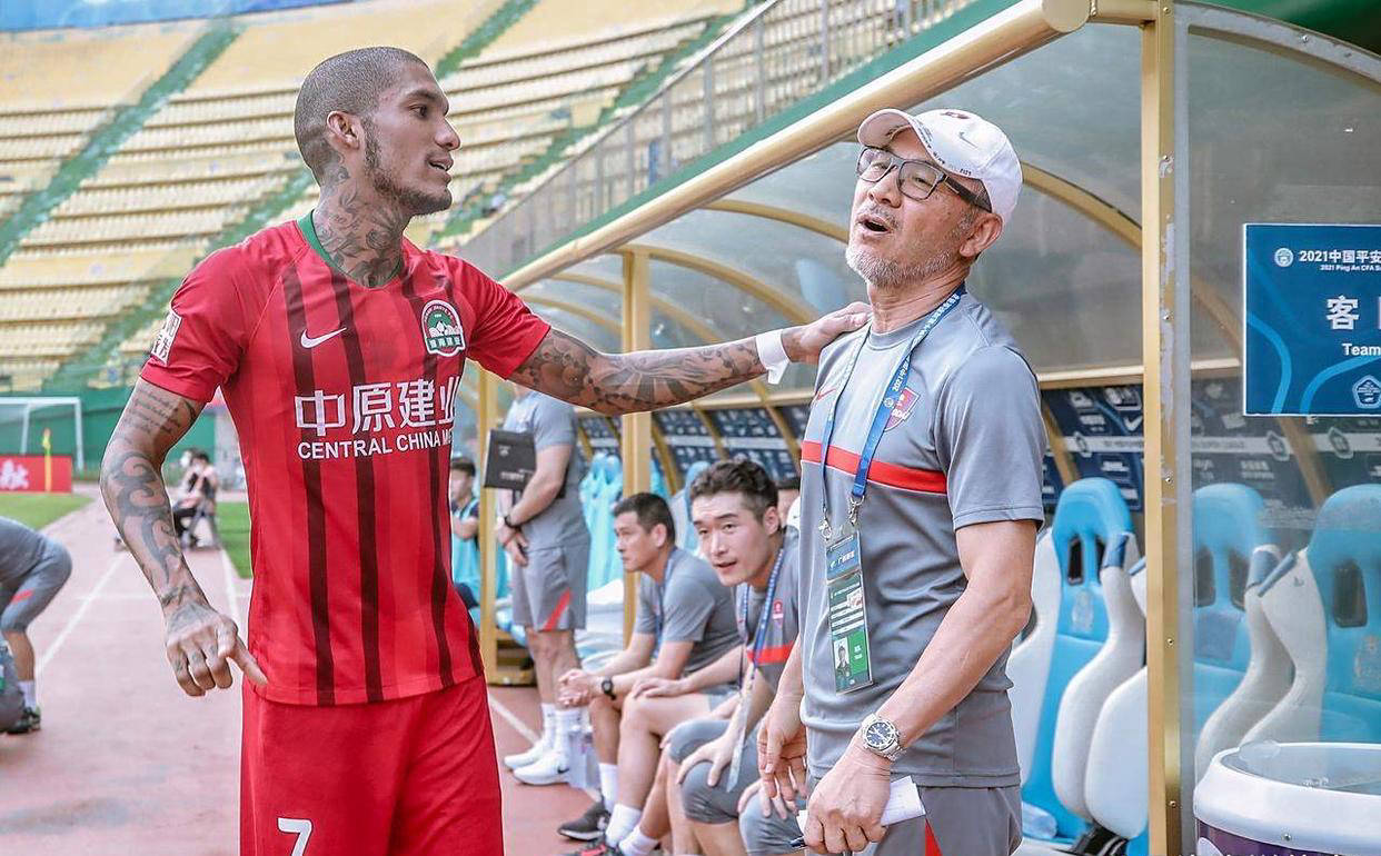 张外龙一抵, 球队表现糟, 次回到中国