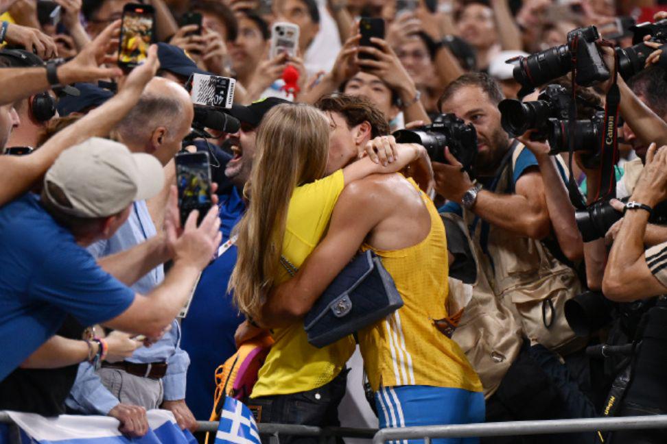 男子撑竿跳, 的一幕